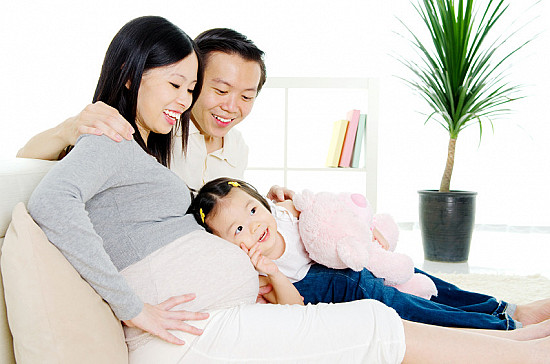 Welcoming a New Addition: How to Introduce Your Only Child to Their New Sibling